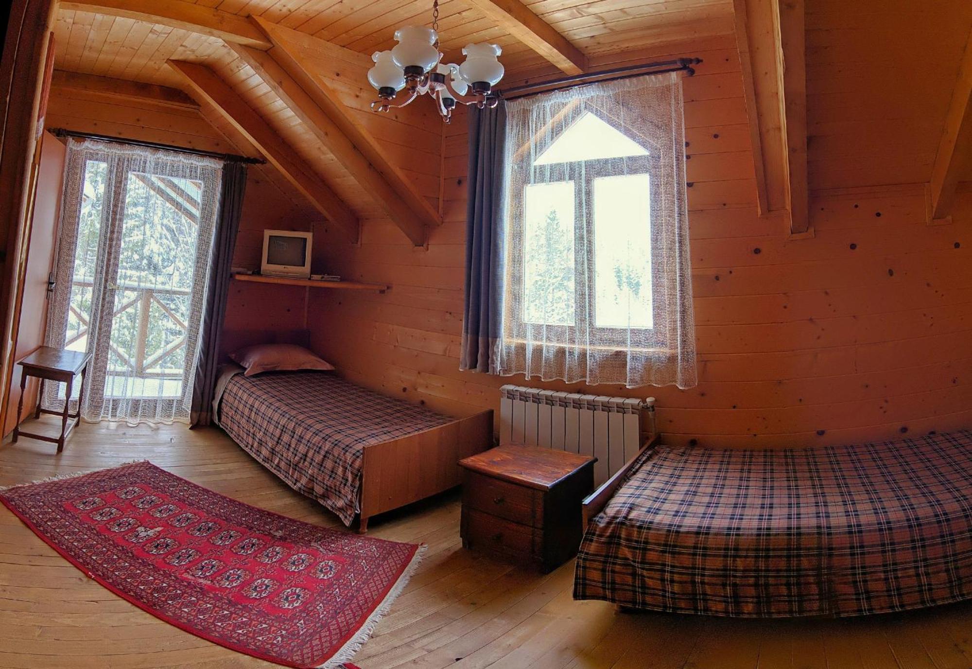 Hostal 12 Months Estate Myslovka Habitación foto